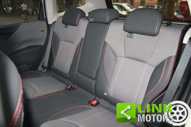 SUBARU Forester 2.0 e-Boxer MHEV CVT Lineartronic 4dventure