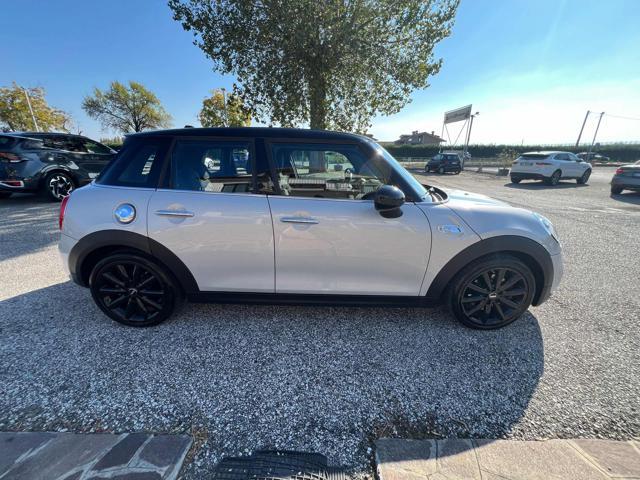 MINI Cooper SD 2.0 Cooper SD aut. Hype 5 porte