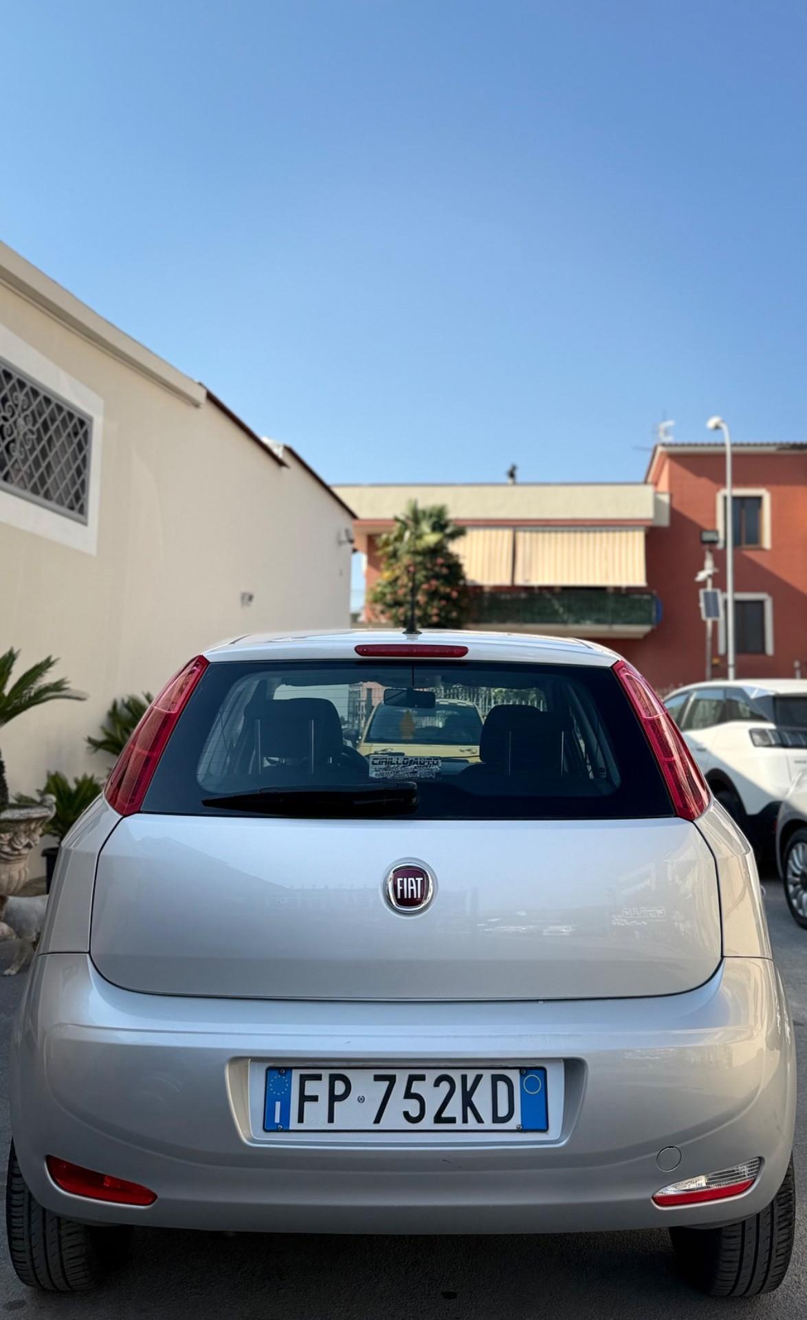 Fiat Punto Evo 1.4 Natural Power Street 77 Cv