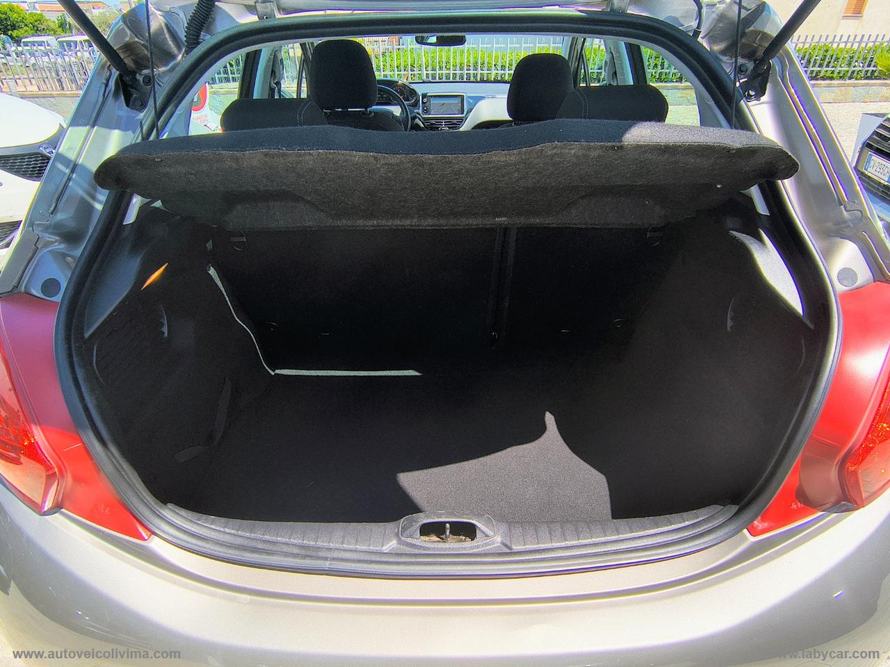 PEUGEOT 208 1.2 VTi 82 CV 5p. Allure