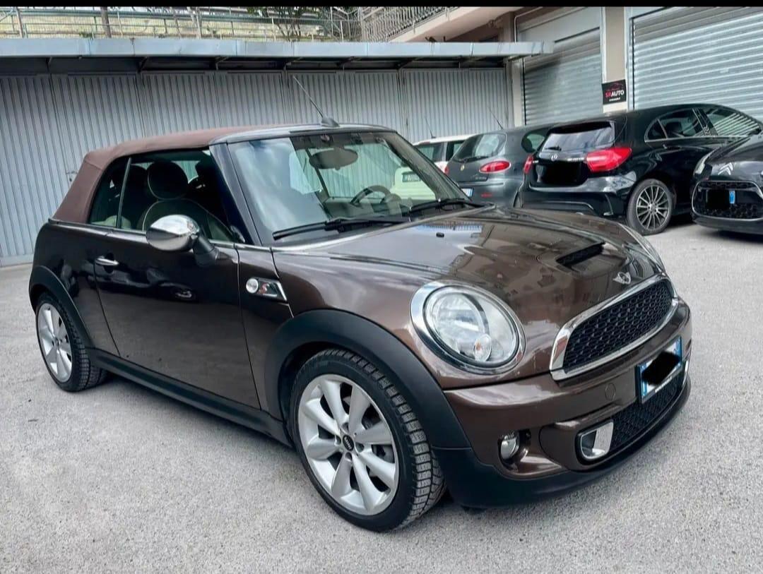 Mini Cooper SD Cabrio choccolate