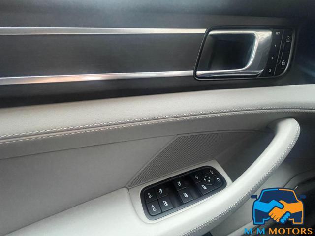 PORSCHE Panamera 2.9 4 Platinum Edition