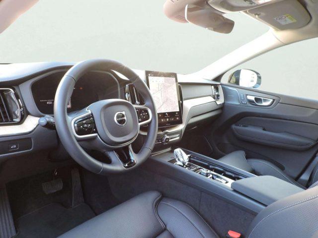 VOLVO XC60 B5 (benzina) AWD ULTRA DARK AUTOMATICA AZIENDALE