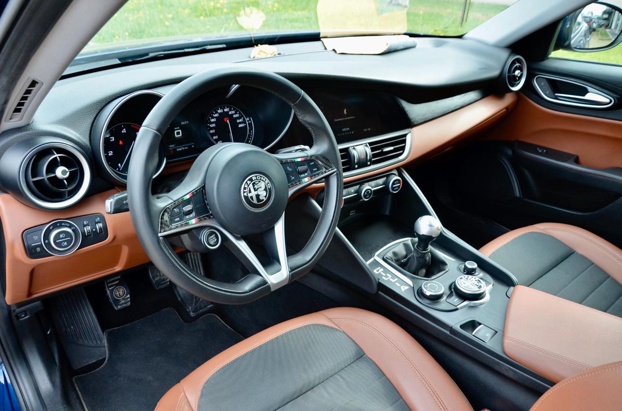 ALFA ROMEO GIULIA 2.2 T GIULIA 150cv MANUALE, EURO 6B, UFF ITALIANA, RETROCAMERA, NAVI, PERMUTE