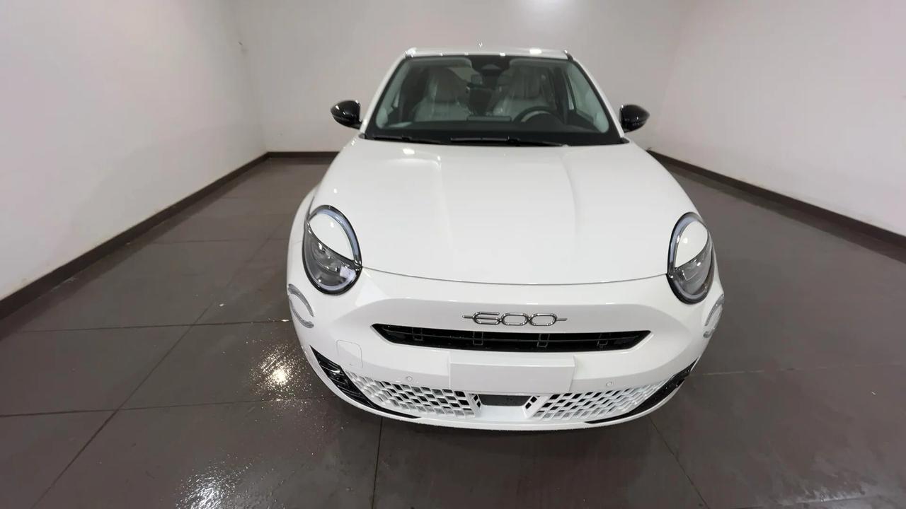 Fiat 600 Hybrid 110 CV La Prima
