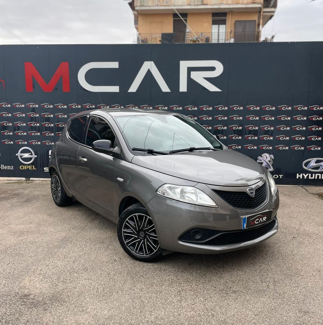 Lancia Ypsilon 1.2 69 CV 5 porte GPL Ecochic Gold