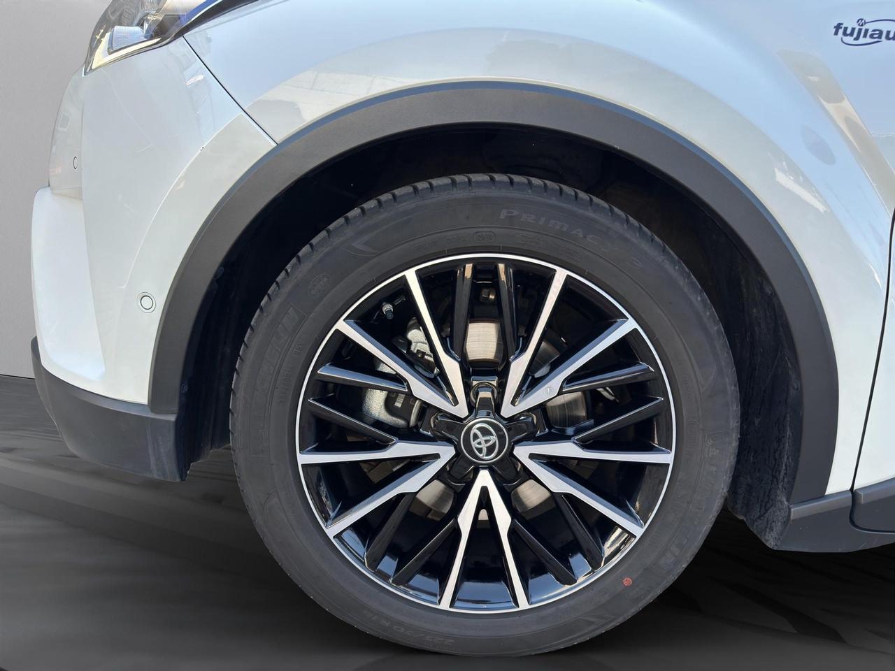Toyota C-HR 1.8h Lounge 2wd e-cvt my18