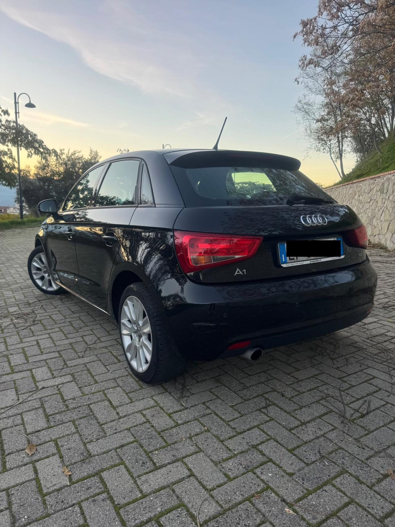 Audi A1 1.6 Diesel 90Cv 2014