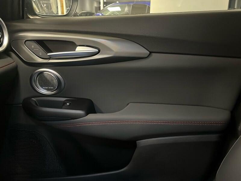 Alfa Romeo Tonale My24 Hybrid 160cv Tributo Italiano