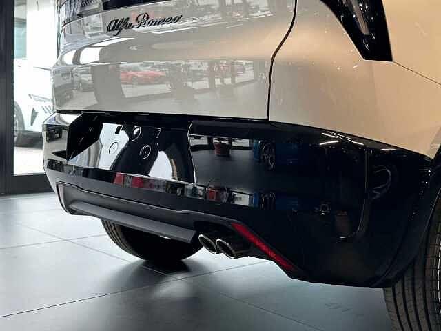 Alfa Romeo Junior 1.2 136 CV Hybrid eDCT6 KM ZERO