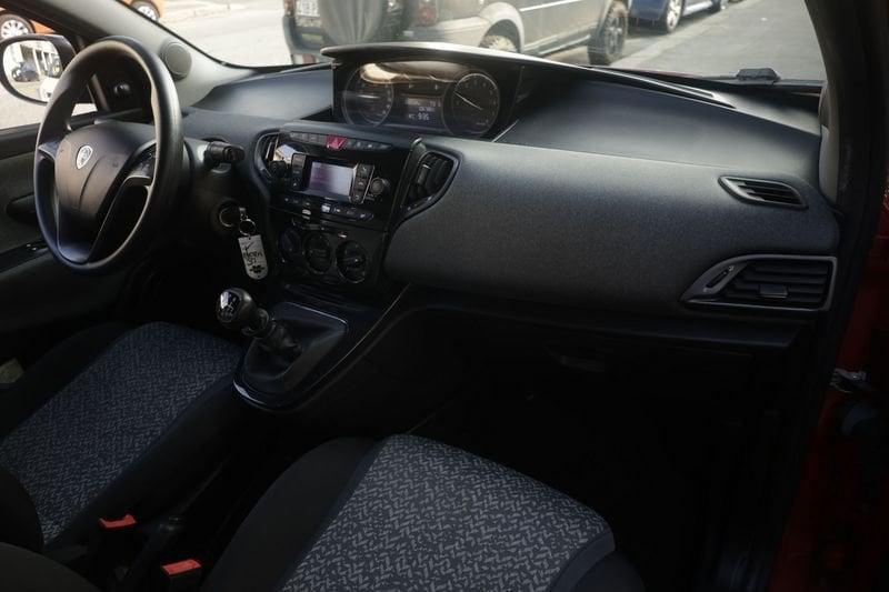 Lancia Ypsilon Lancia Ypsilon 1.0 FireFly 70cv S&S Hybrid SILVER 51KW ANNO 2022