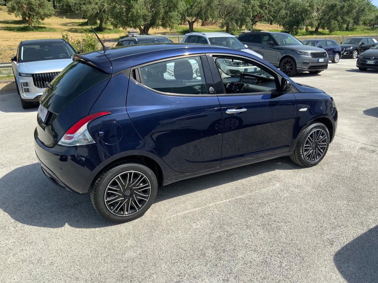 Lancia Ypsilon 1.2 69 CV 5 porte GPL Ecochic Gold