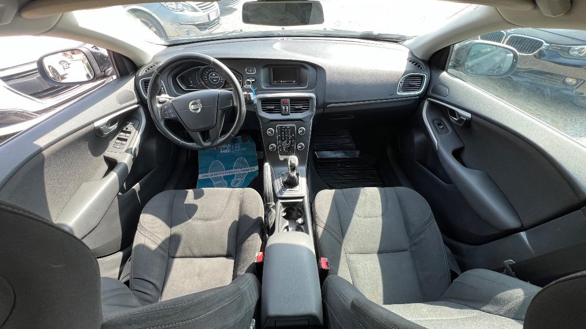 VOLVO - V40 1.6 d2 Business Edition