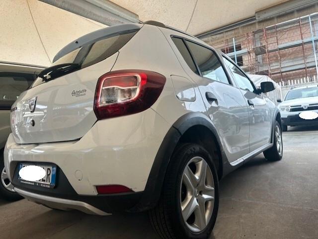 DACIA SANDERO STEPWAY NAVIGATORE...