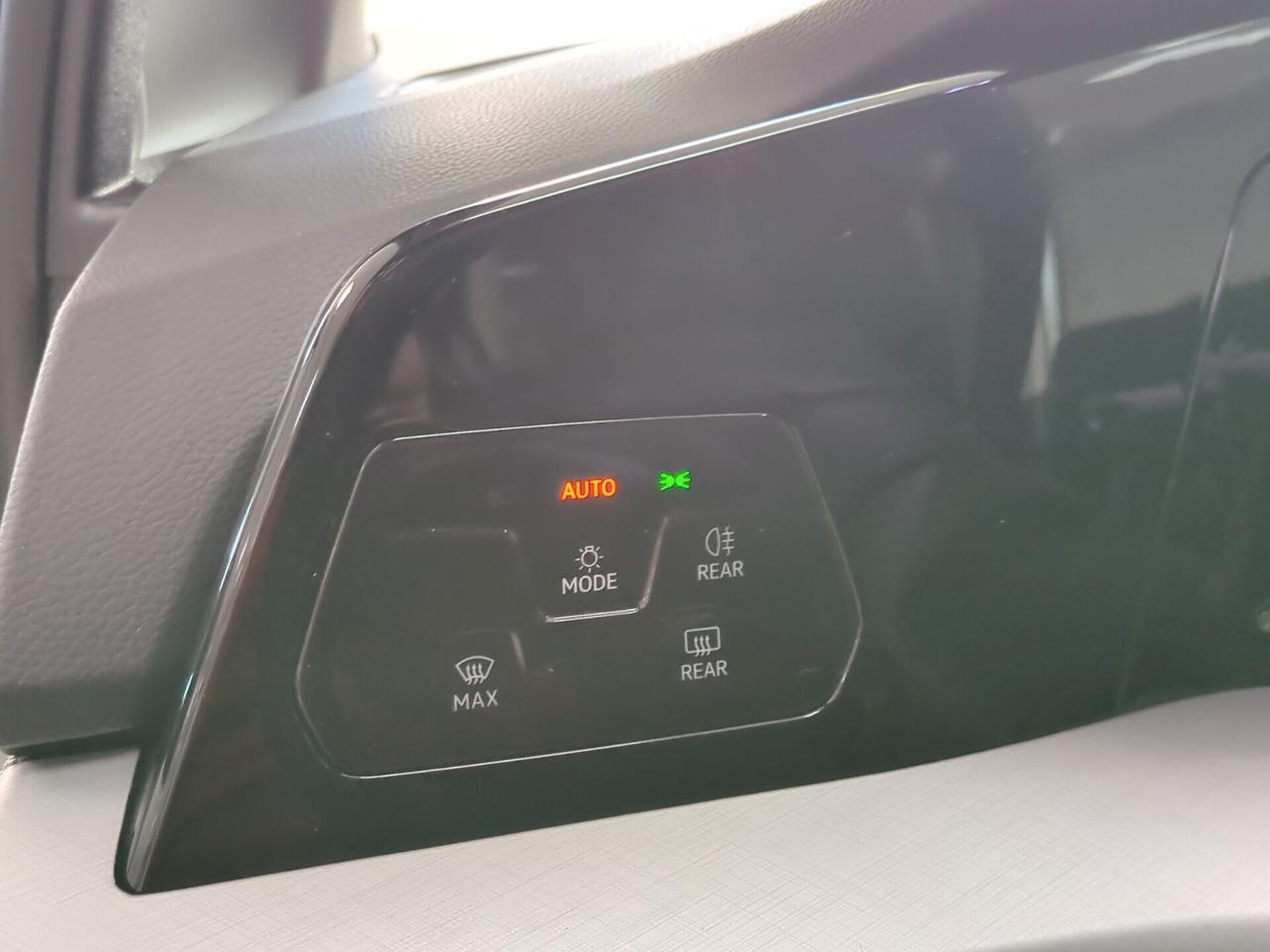 Volkswagen Golf 2.0 TDI 150 CV DSG SCR Editon Plus