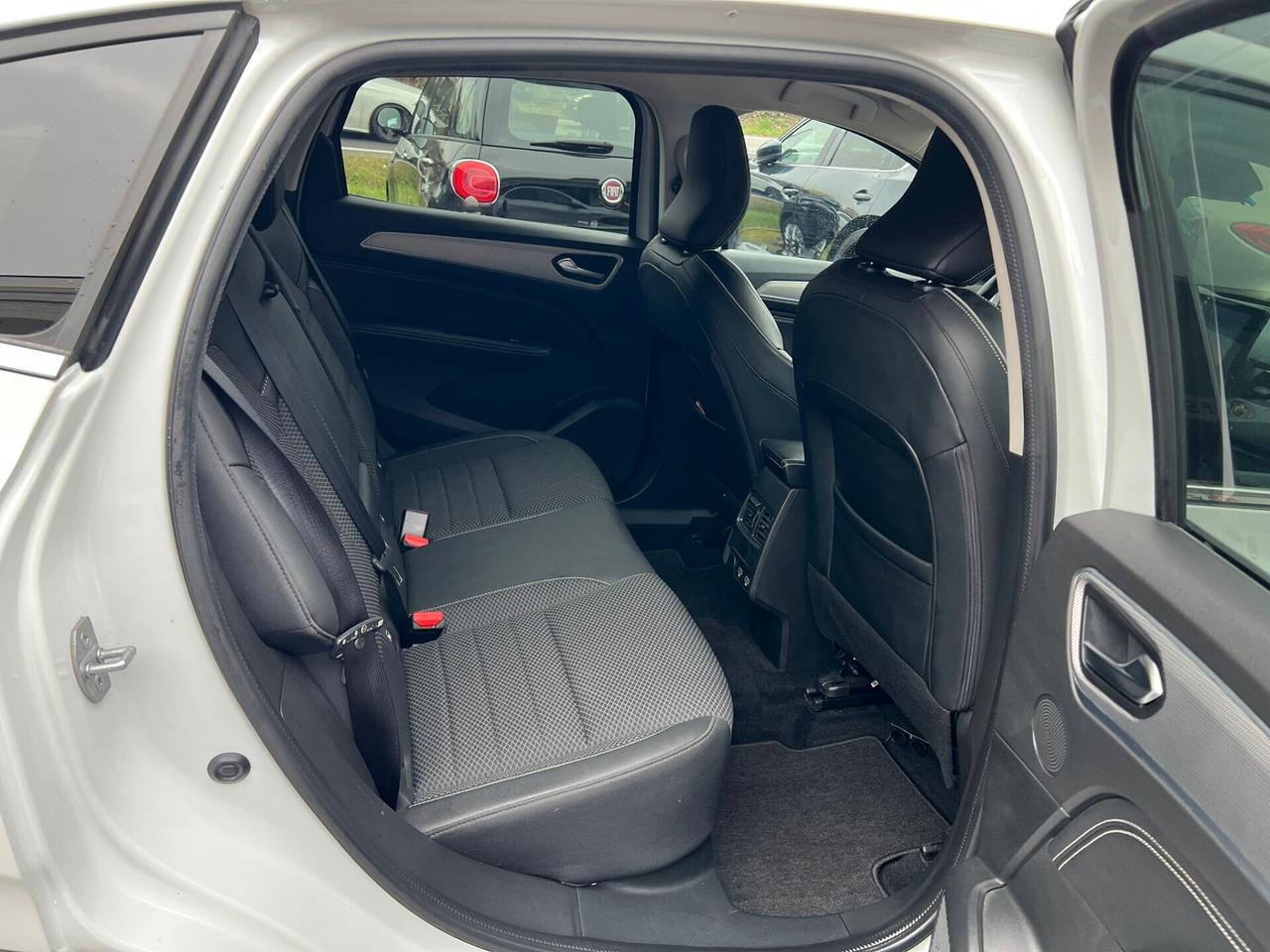 Renault Arkana 2022 1.6 E-Tech full hybrid Intens *67000KM