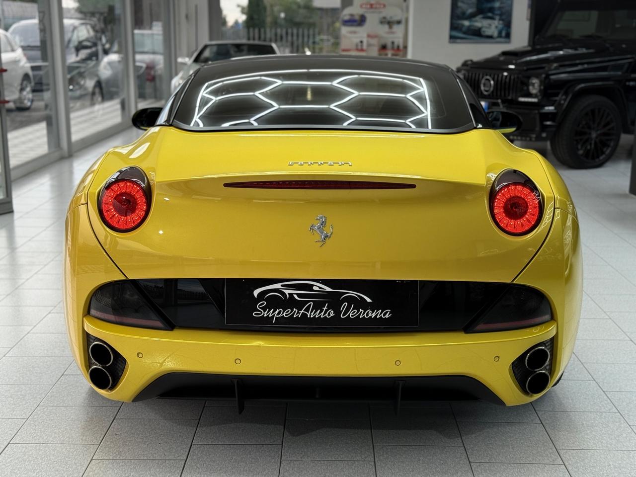 GIALLOTRIPLOSTRATO Ferrari California DCT