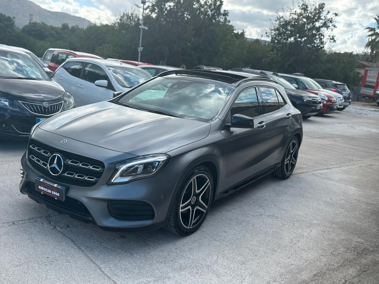 Mercedes-benz GLA 200 d Premium GRIGIO OPACO