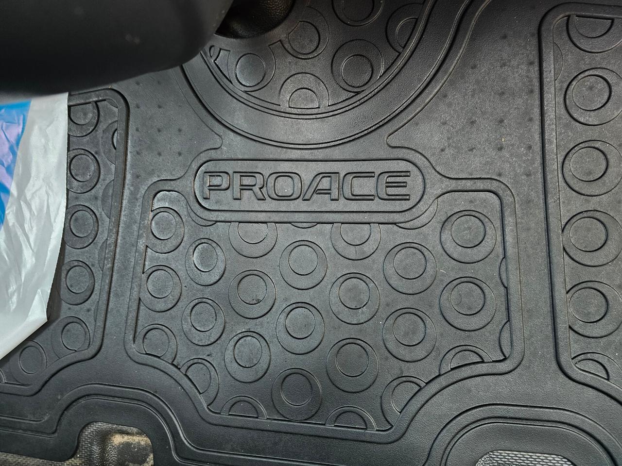 Toyota proace / fiat scudo 2.0 d4d l1h1 unipro'