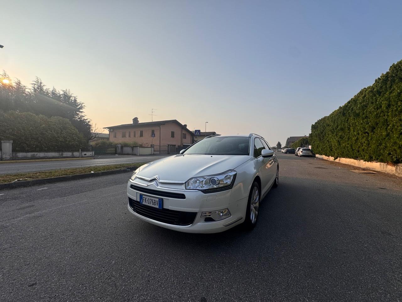 Citroen C5 BlueHDi 180 EAT6 S&S Hydractive Business Tourer