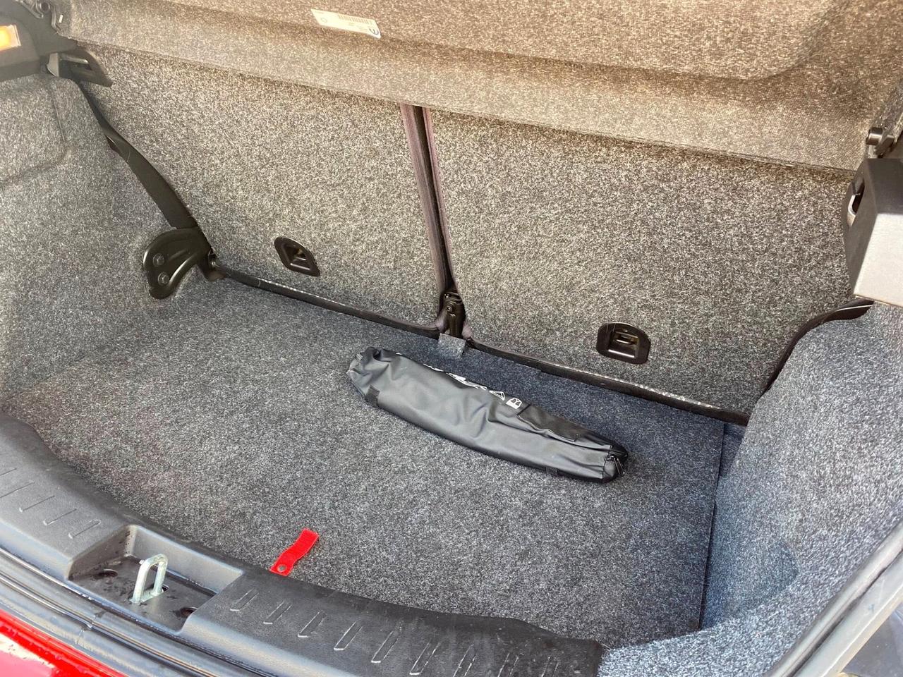 LANCIA YPSILON HYBRID 1.0cc OK NEOPATENTATI