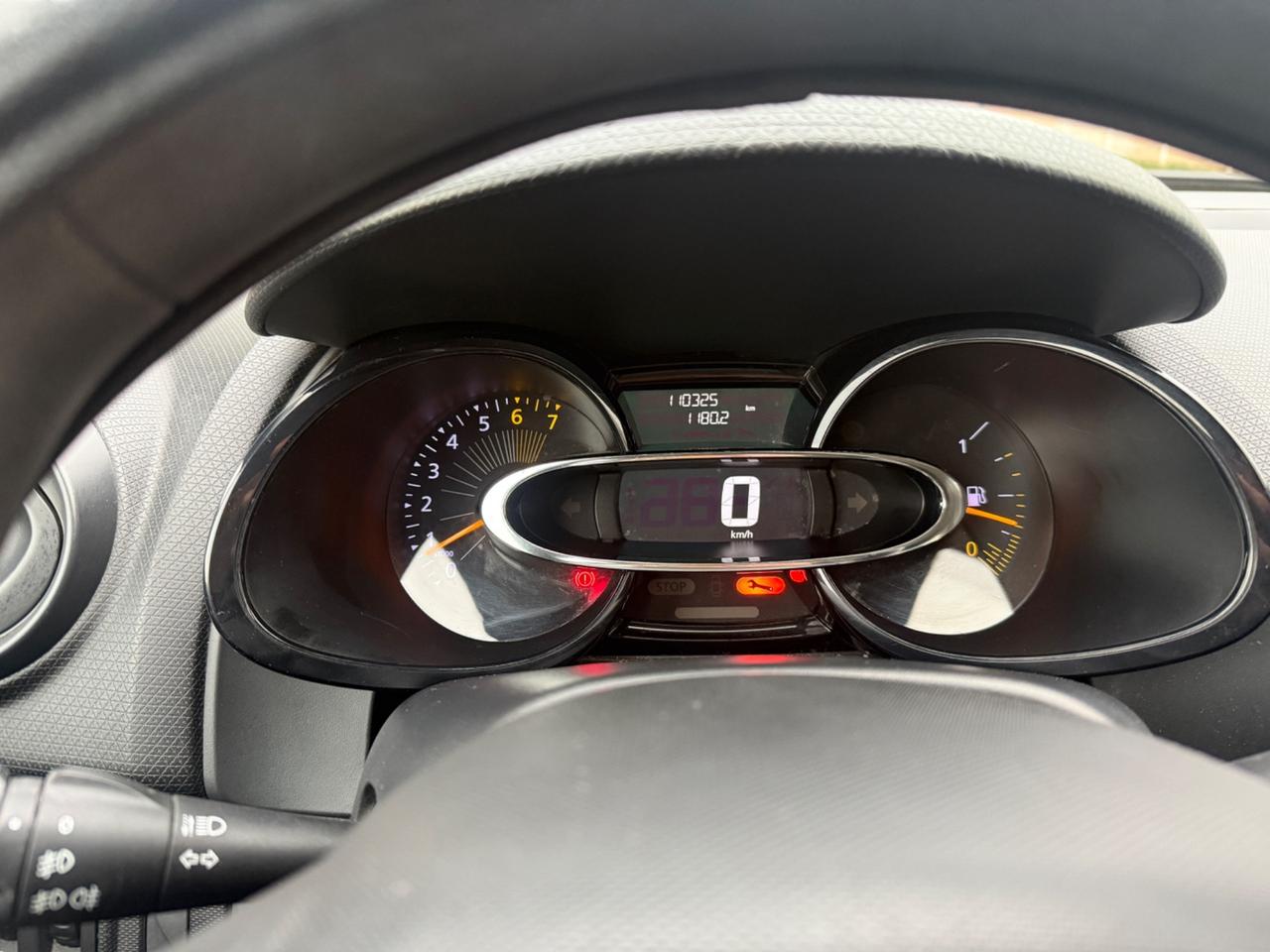 Renault Clio 1.2 75CV 5 porte Wave