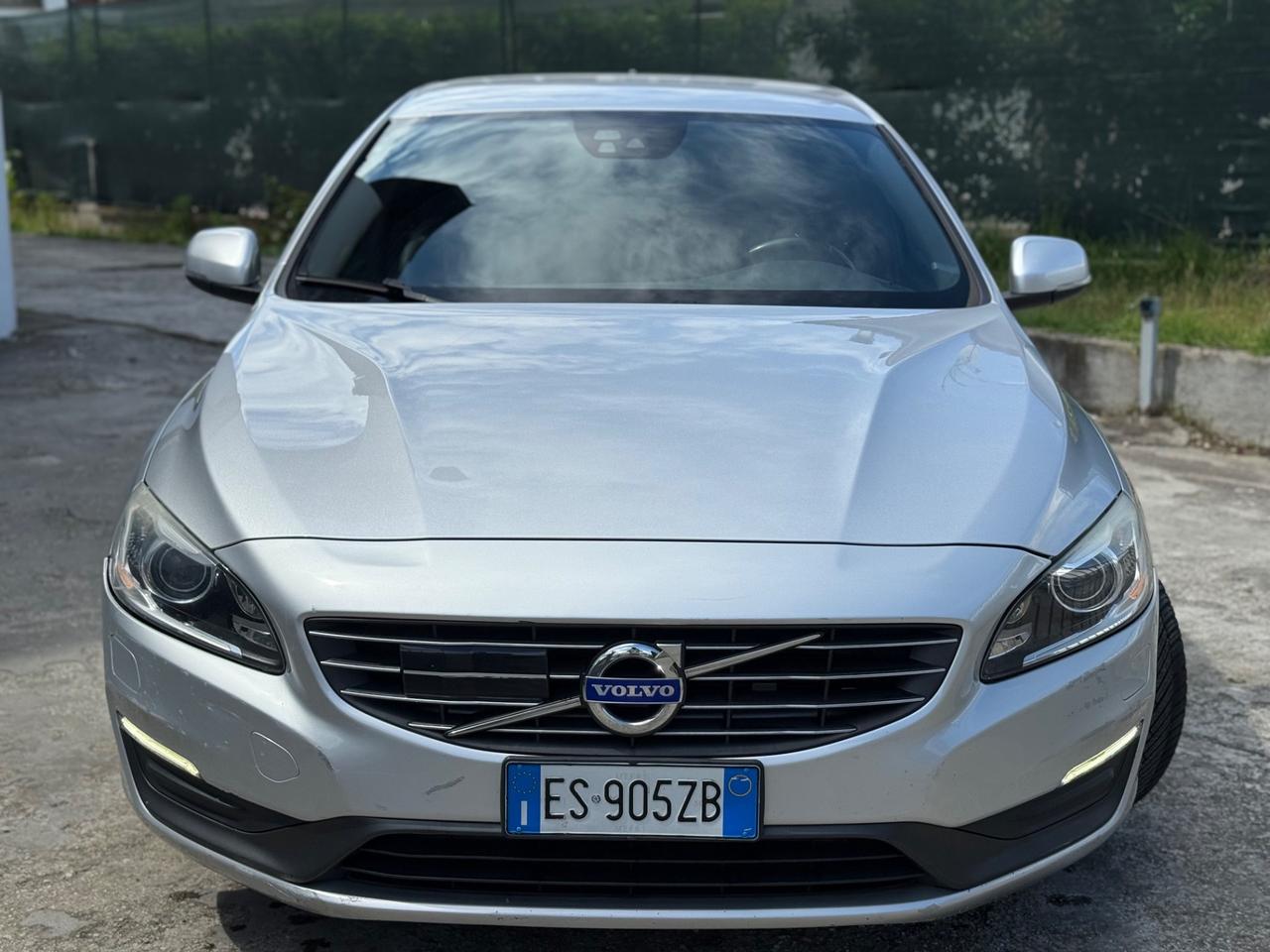 Volvo V60 D4 2.0 DIESEL 181 CV FULL OPT EURO6b