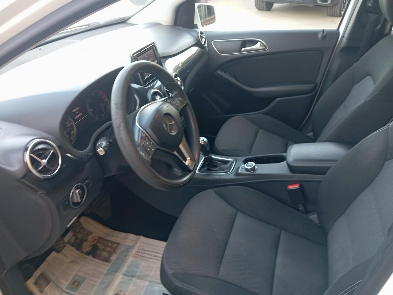 Mercedes-benz B 200 CDI BlueEFFICIENCY Executive