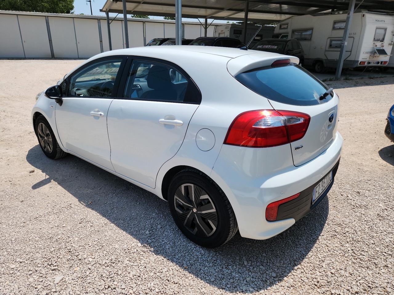 Kia Rio 1.1 CRDi 5p. Cool