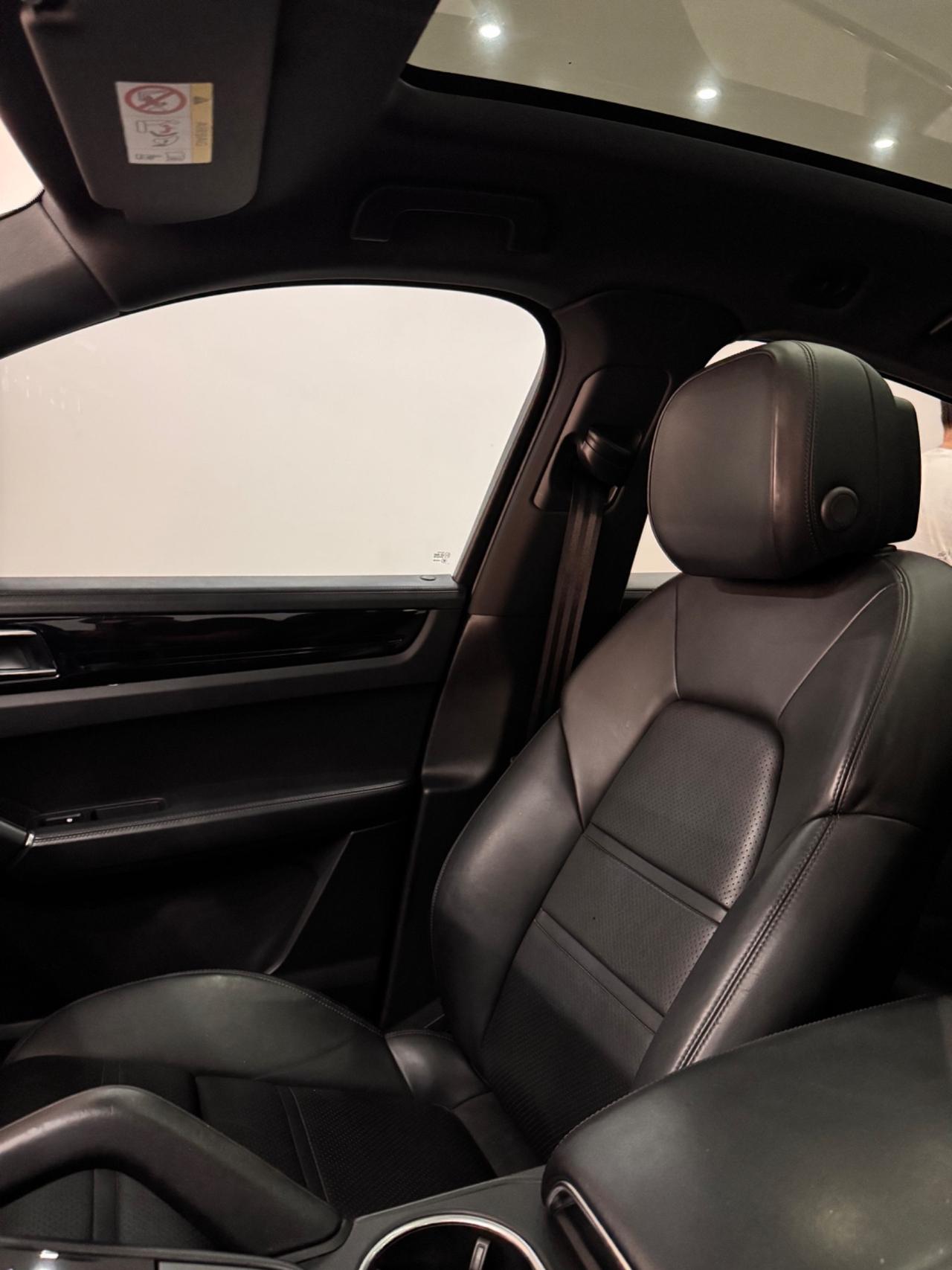 Porsche Cayenne Coupé 3.0 V6 E-Hybrid