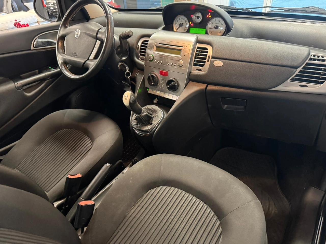 Lancia Ypsilon 1.3 MJT 75 CV Elle