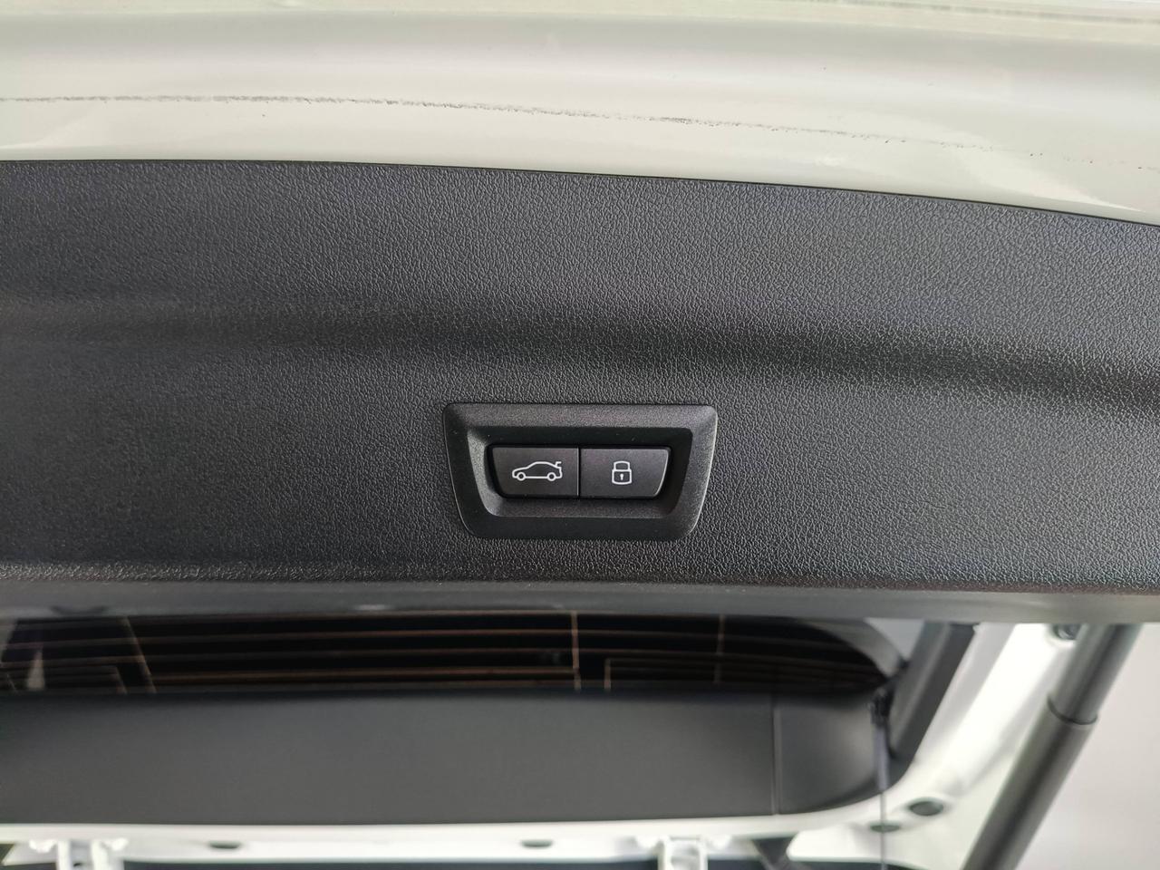 BMW X1 U11 - X1 sdrive18i X-Line auto