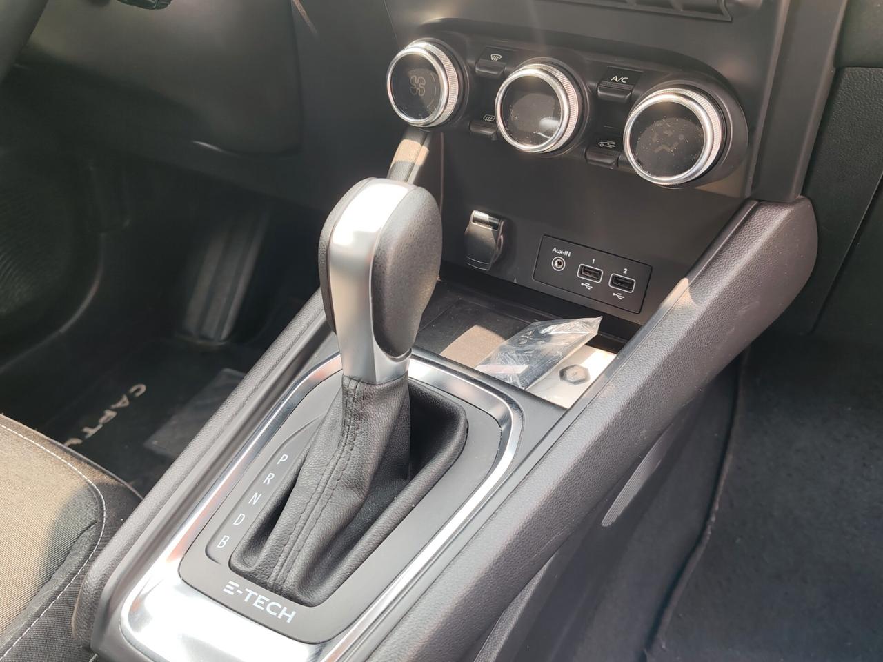 Renault Captur Full Hybrid E-Tech 145 CV Zen