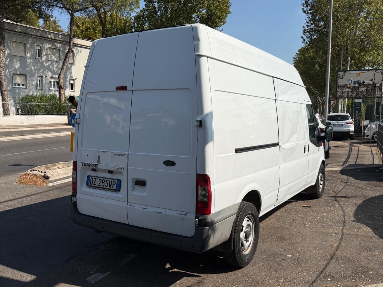 Ford Transit Courier 350l VAN 2.2.