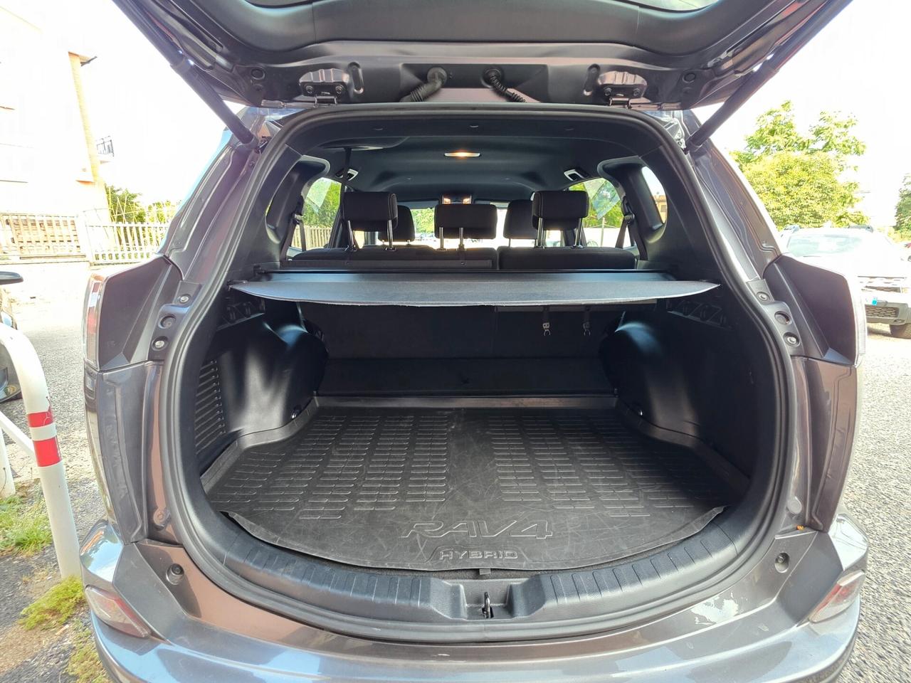 Toyota RAV 4 RAV4 2.5 Hybrid 2WD Lounge Uniproprietario