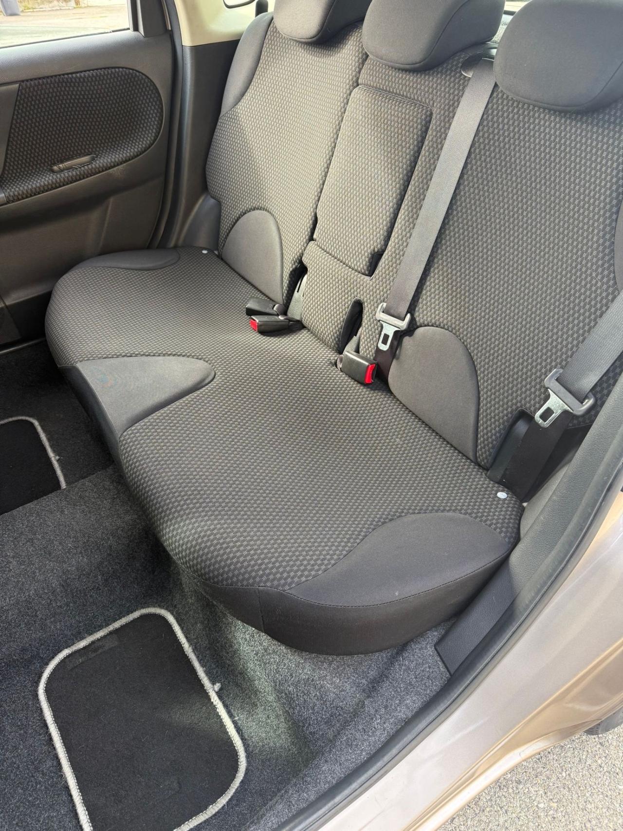 Nissan Note 1.4 16V Acenta 150000 km