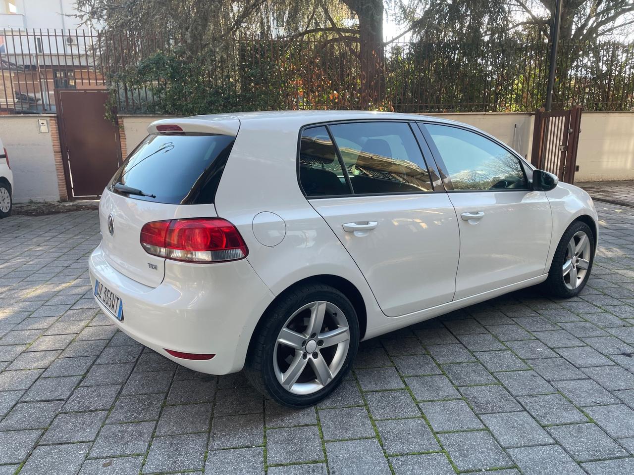 Volkswagen Golf 1.6 TDI DPF 5p. Highline