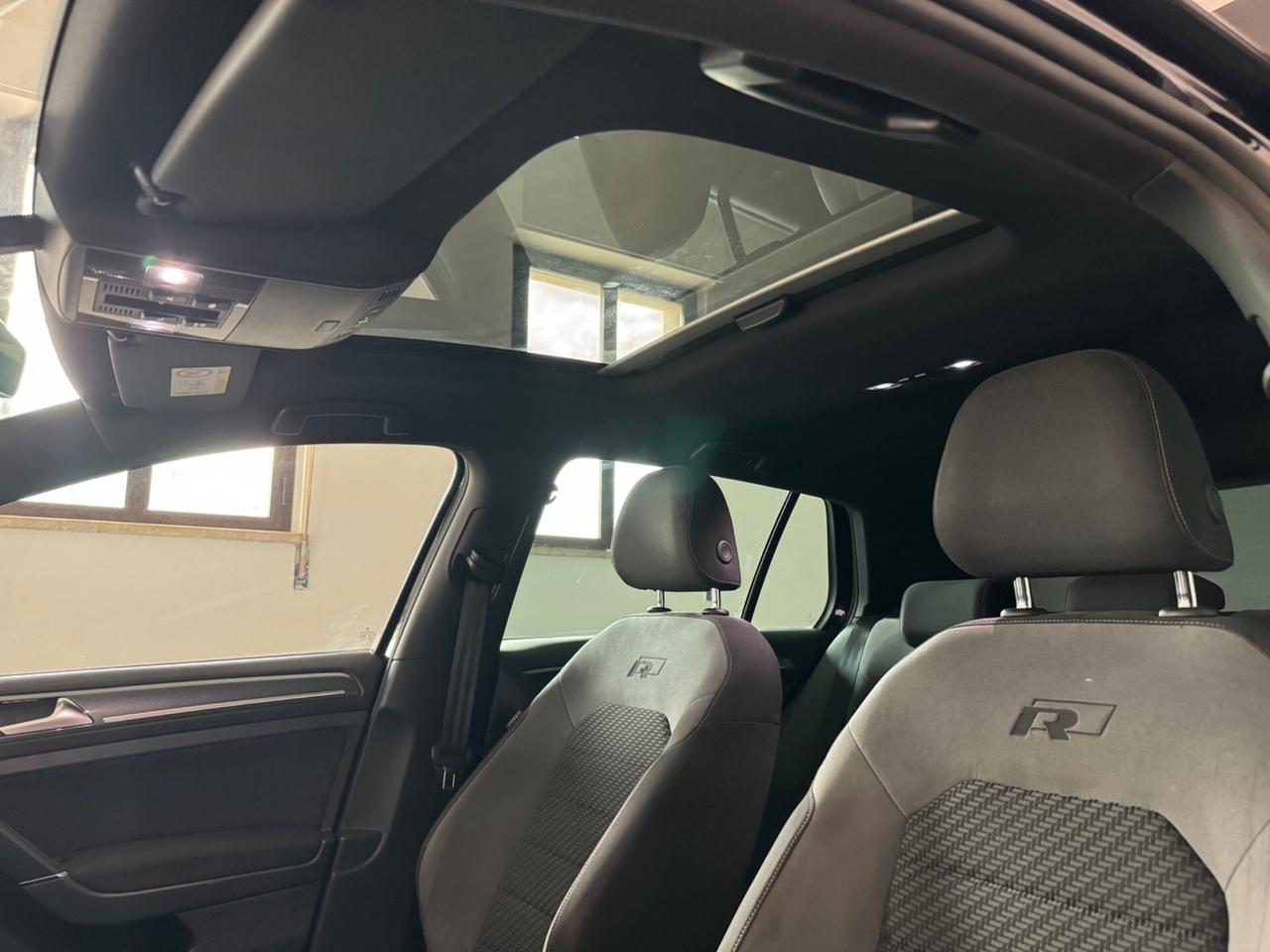 Volkswagen Golf 7.5 1.6 TDI 115CV R-Line *Tetto*