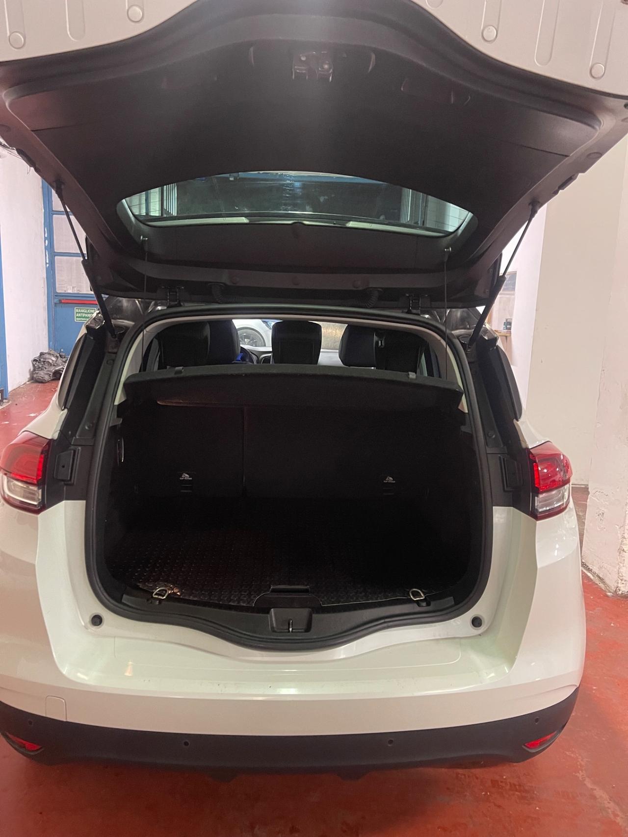 Renault Scenic Scénic dCi 8V 110 CV EDC Energy Intens