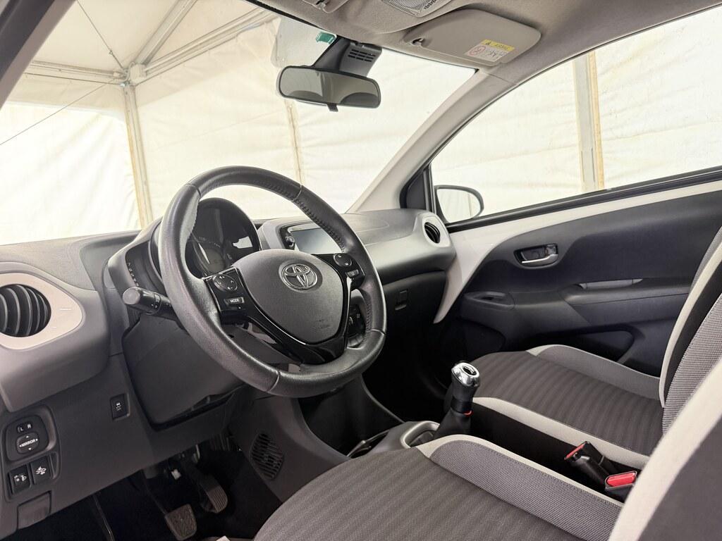 Toyota Aygo 5 Porte 1.0 VVT-i x-play