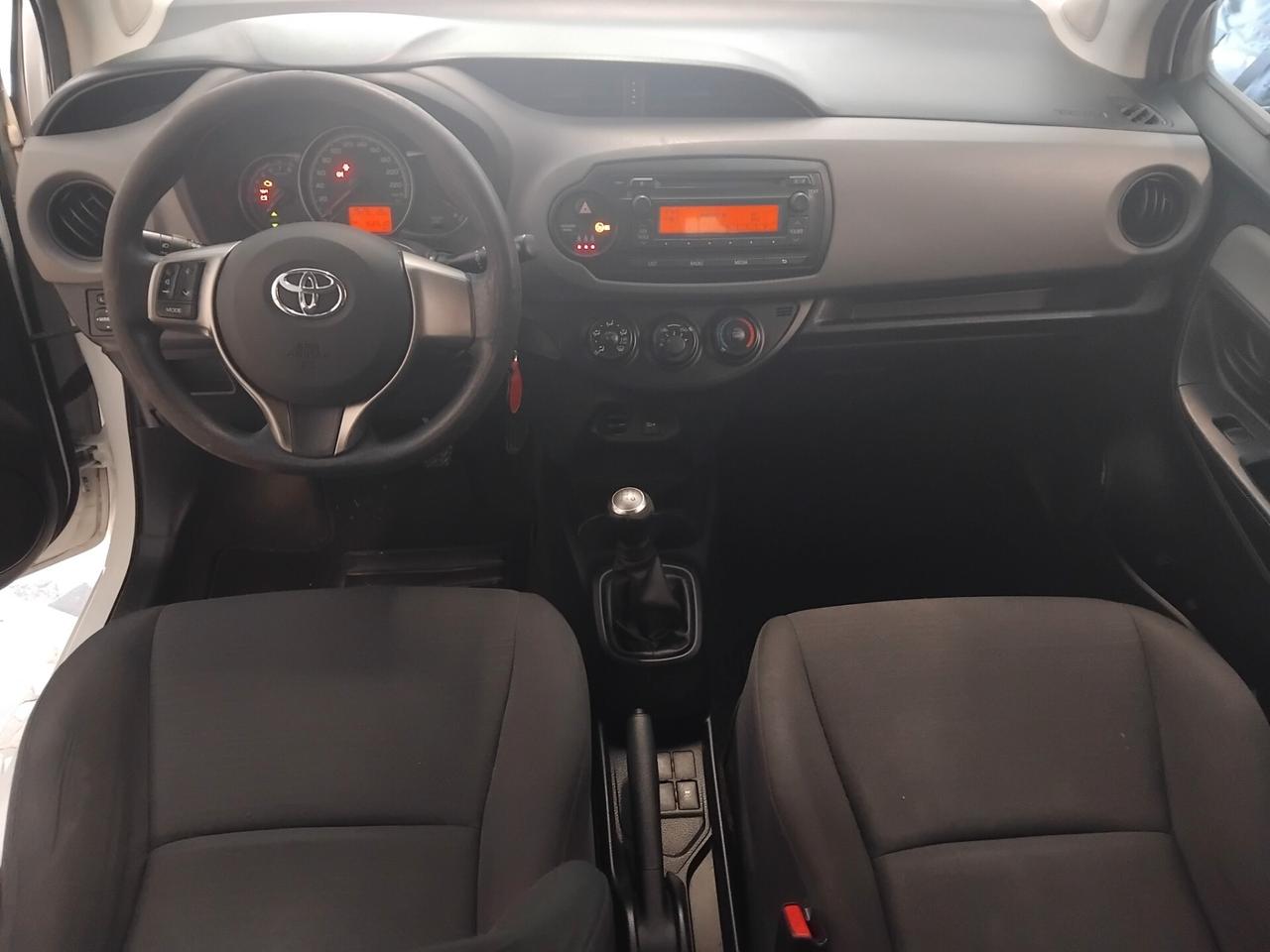 Toyota Yaris 1.0 5 porte Lounge