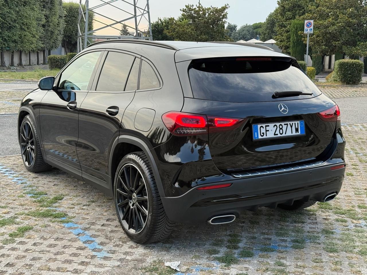 MERCEDES GLA 2.0 116cv AMG Line & Night Package
