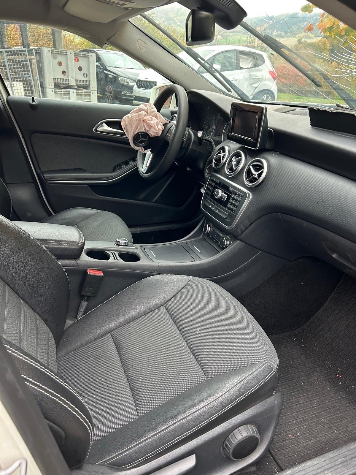 Mercedes-benz A 160 CDI Automatico INCIDENTATO