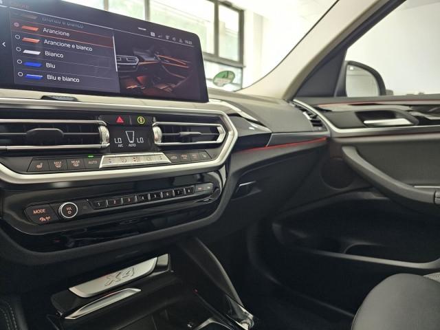 BMW X4 Tetto CockpitPro FullLED LuceAmbientale CarPlay