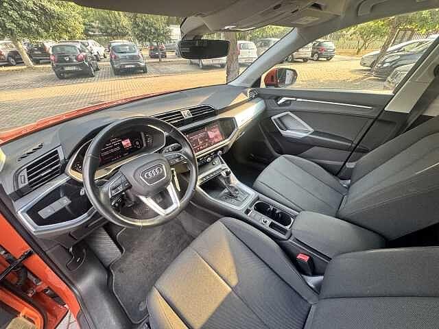 Audi Q3 35 TDI S tronic Business