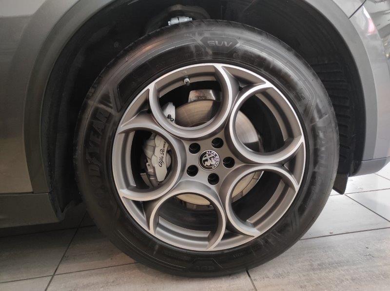 ALFA ROMEO Stelvio - Stelvio 2.2 Turbodiesel 210 CV AT8 Q4 Sprint