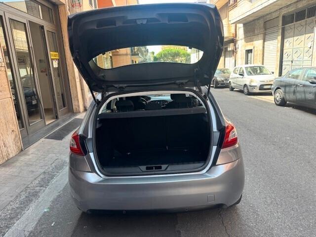 Peugeot 308 1.6 HDi Diesel 100CV - Berlina 2016