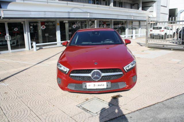 MERCEDES-BENZ A 200 Sport