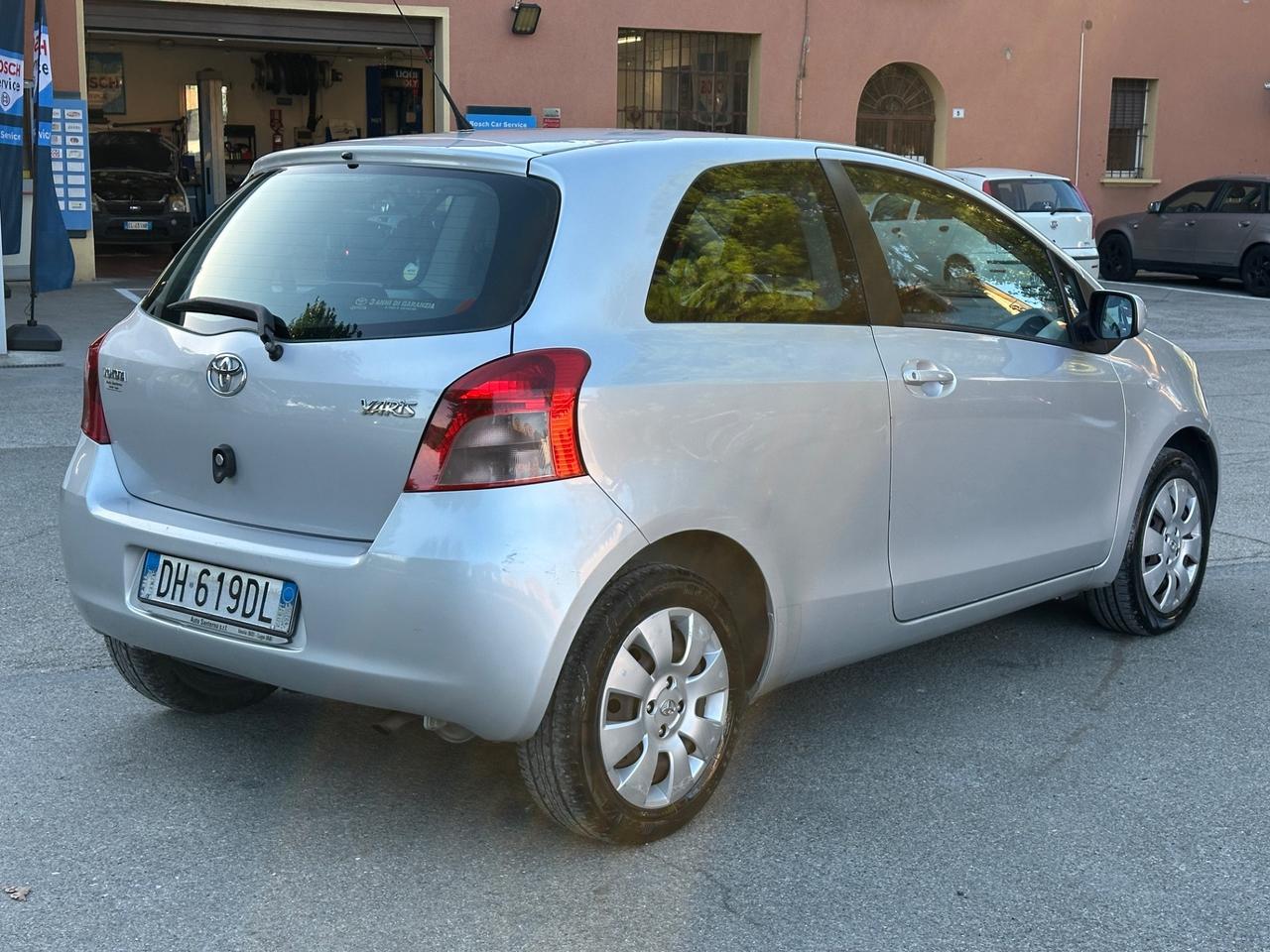 Toyota Yaris 1.3 3 porte Sol