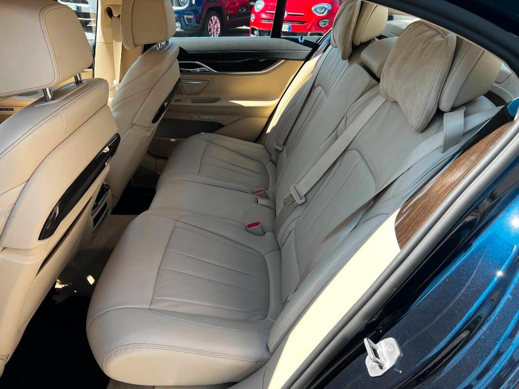 BMW Serie 7 740e Eccelsa auto
